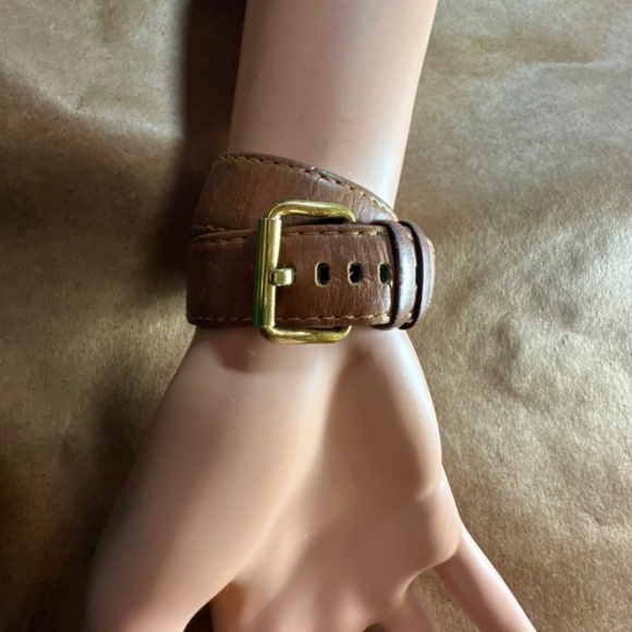 Michael Kors Women's Leather Wrap Watch - EUC - Authentic - Picture 4 of 6